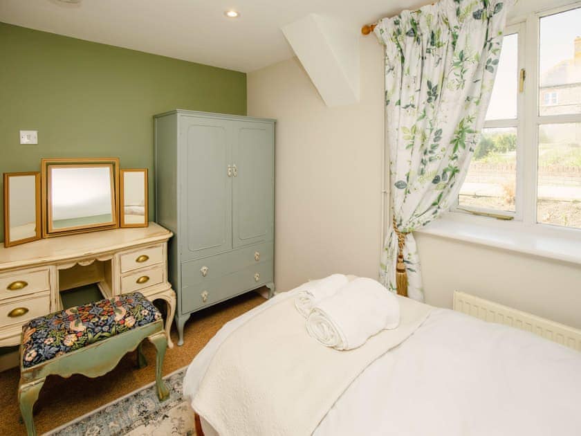 Twin bedroom | Carters Cottage - Rudge Farm Cottages, Chilcombe, near Bridport