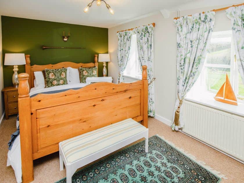 Master bedroom | Carters Cottage - Rudge Farm Cottages, Chilcombe, near Bridport