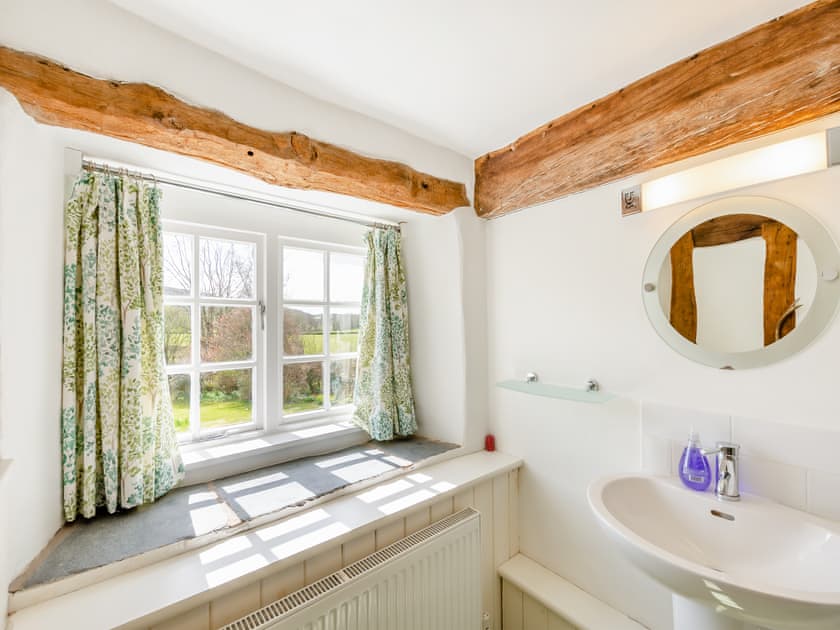 Bathroom | Thwaite Bridge House, Coniston