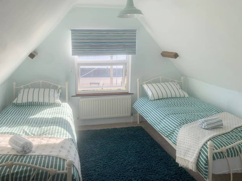 Twin bedroom | The Yellow House, Gorleston-on-Sea