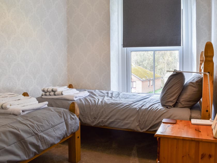 Twin bedroom | Cwmcarn Cottage, Crosskeys, near Newport