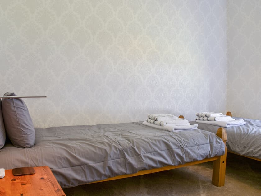 Twin bedroom | Cwmcarn Cottage, Crosskeys, near Newport