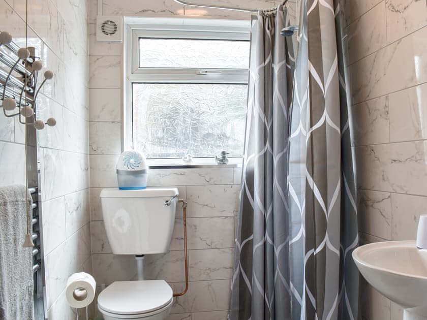 Shower room | Cwmcarn Cottage, Crosskeys, near Newport