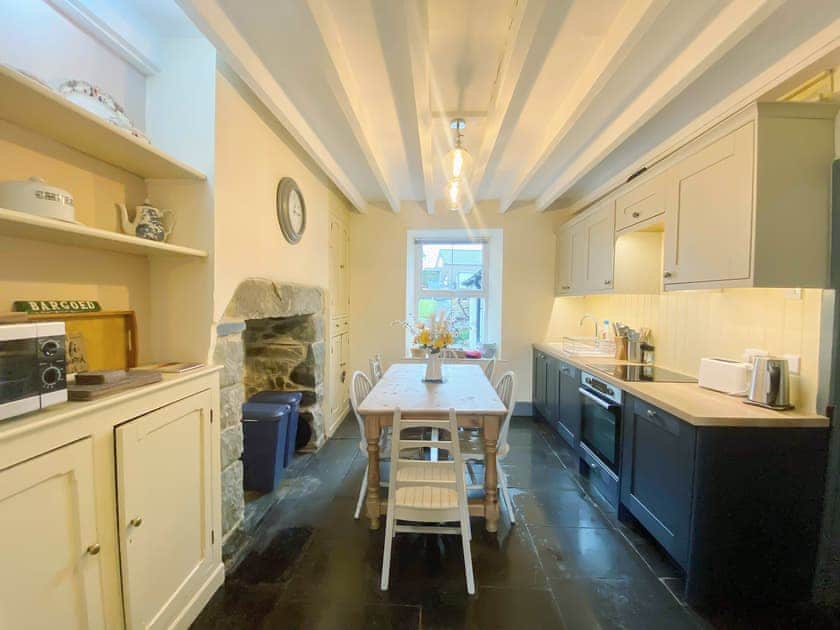 Kitchen/diner | Bargoed, Minffordd