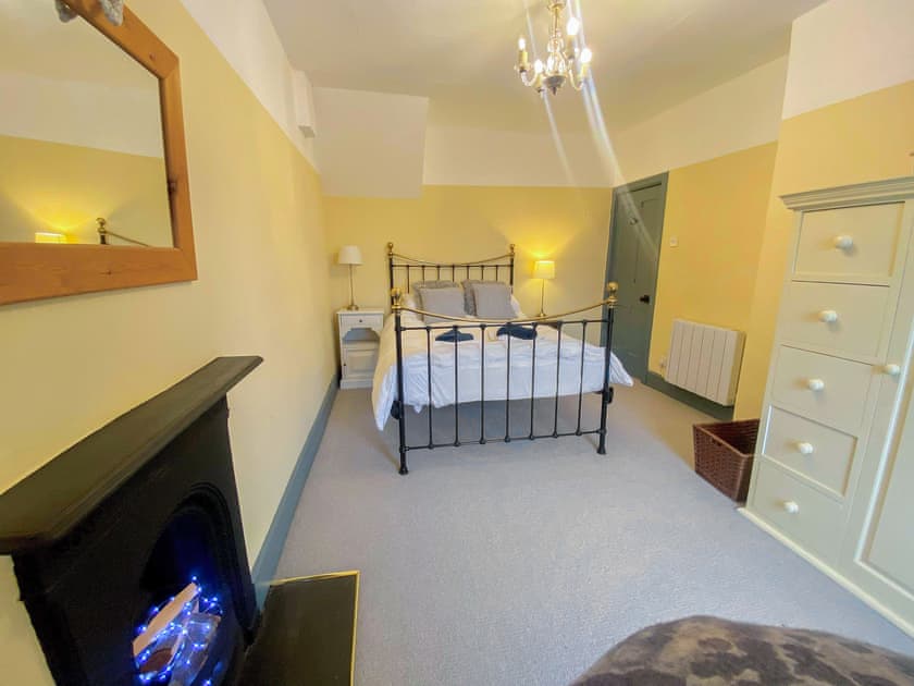 Double bedroom | Bargoed, Minffordd