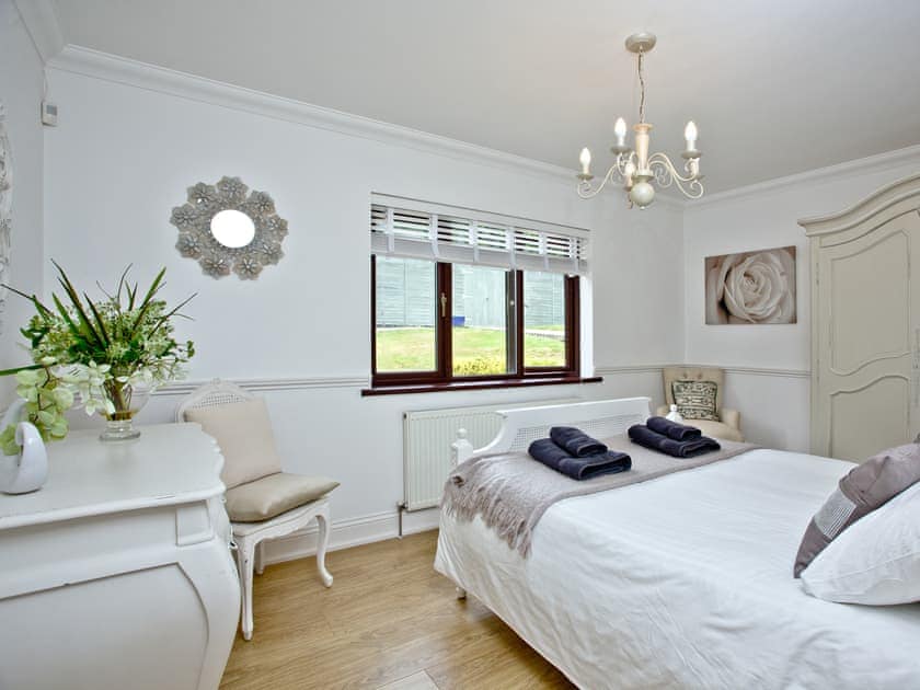 Double bedroom | Hewas Water House, Hewas Water, near St Austell
