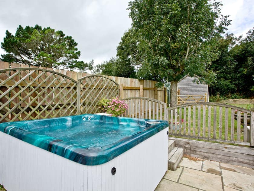 Hot tub | Hewas Water House, Hewas Water, near St Austell