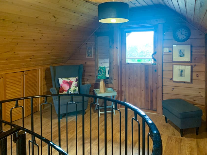 Living area | Dontra Log Chalet 1 - Dontra Log Chalets, Banavie, near Fort William