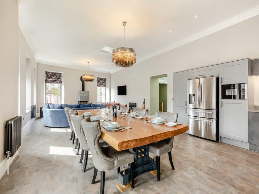 Dining room | The Embassy, Eyemouth