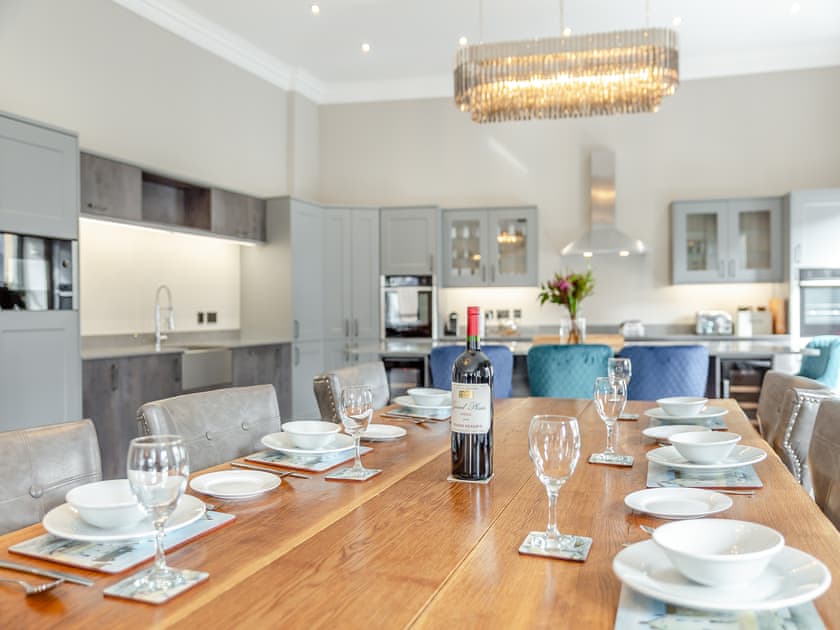 Dining room | The Embassy, Eyemouth