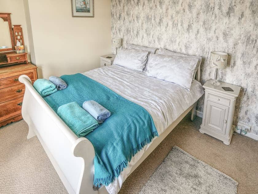 Double bedroom | Strawberry Cottage, Haworth