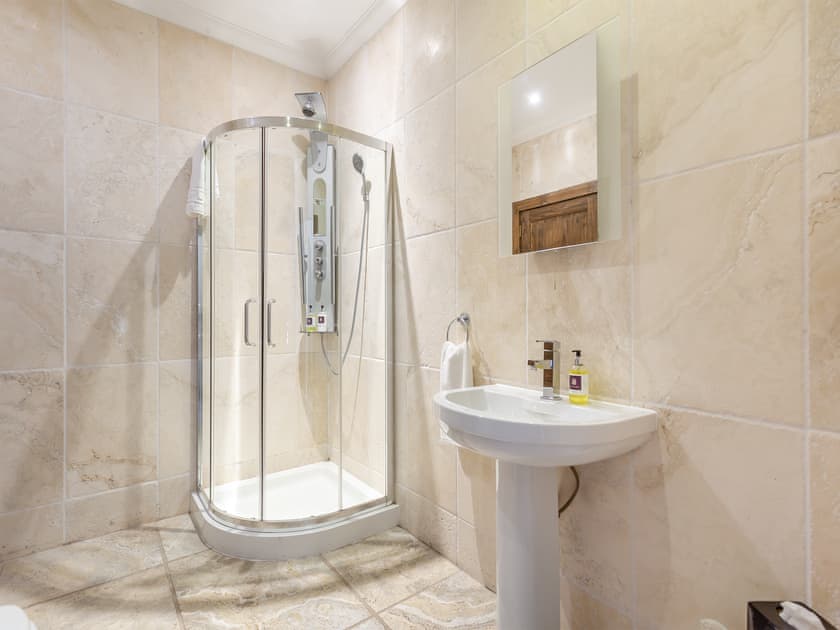Bathroom | Stag Manor - Perfect Manors, Kirkhill, near Inverness