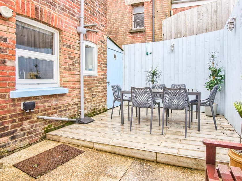 Decking | Lyndean, Shanklin
