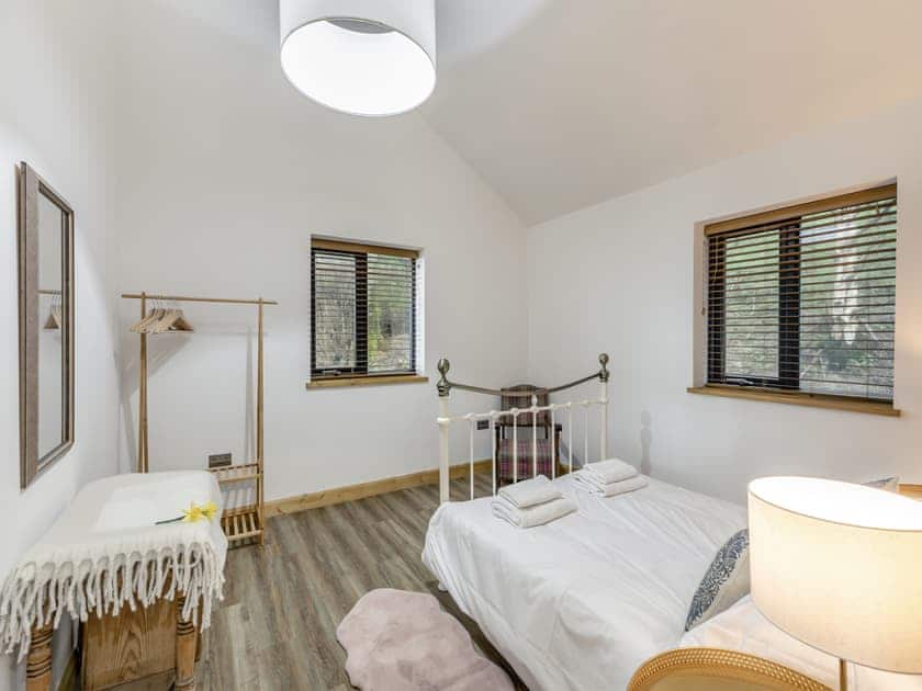 Double bedroom | Shutlingsloe - Higher Capstone Farm Cottages, Mellor, near Marple