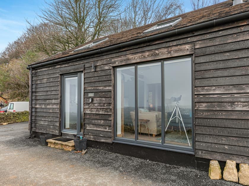 Exterior | Shutlingsloe - Higher Capstone Farm Cottages, Mellor, near Marple