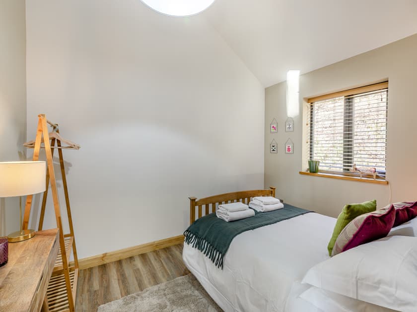 Double bedroom | Kinder - Higher Capstone Farm Cottages, Mellor, near Marple