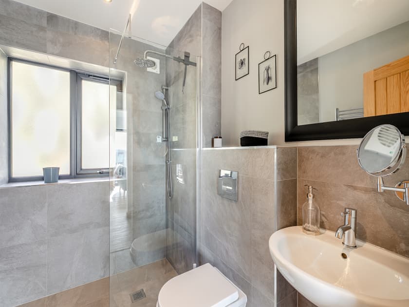 Shower room | Kinder - Higher Capstone Farm Cottages, Mellor, near Marple