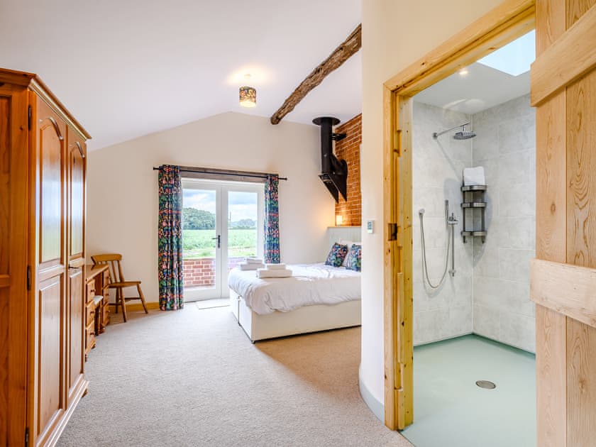 Double bedroom | Fred’s Barn, Westwick