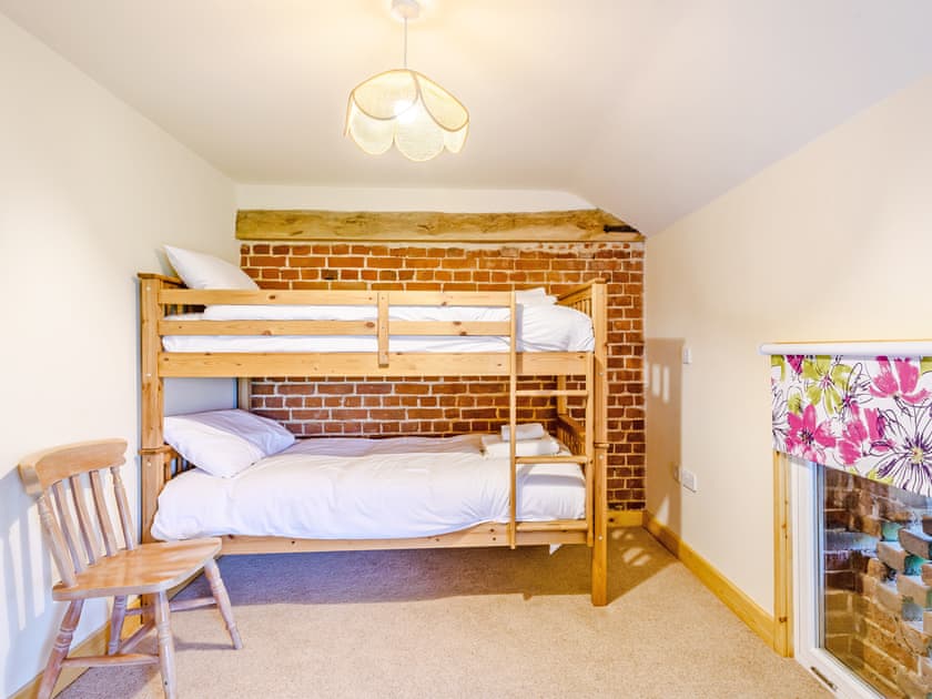 Bunk bedroom | Fred’s Barn, Westwick