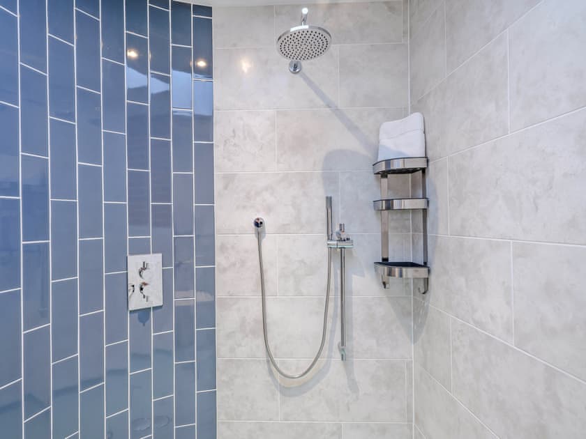 Shower room | Fred’s Barn, Westwick