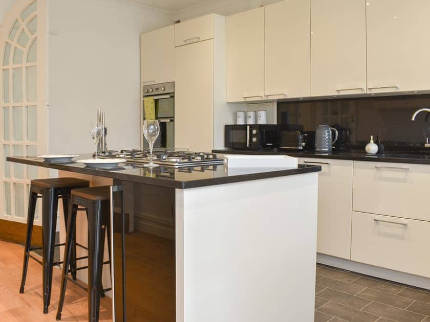 Kitchen | Honeybee Cottage, Lytham