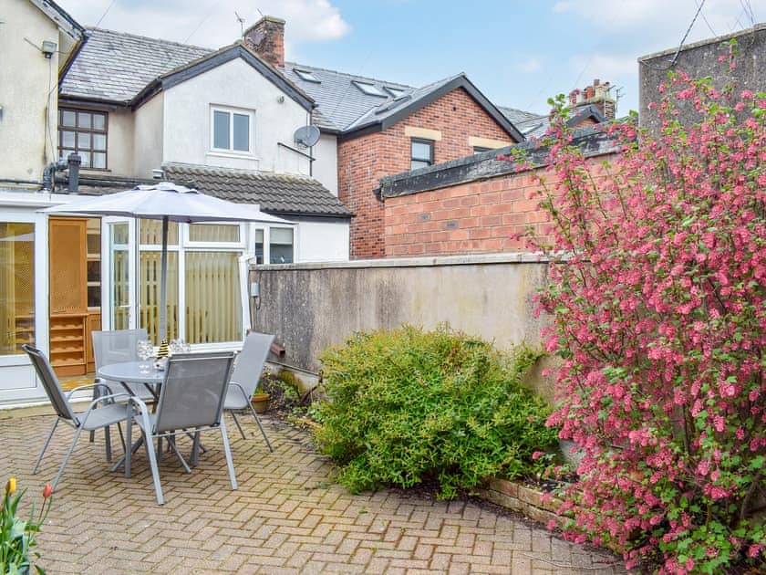 Patio | Honeybee Cottage, Lytham