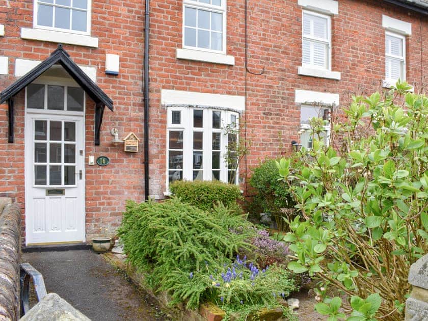 Exterior | Honeybee Cottage, Lytham