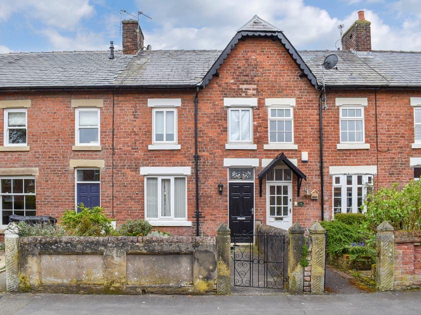 Exterior | Honeybee Cottage, Lytham