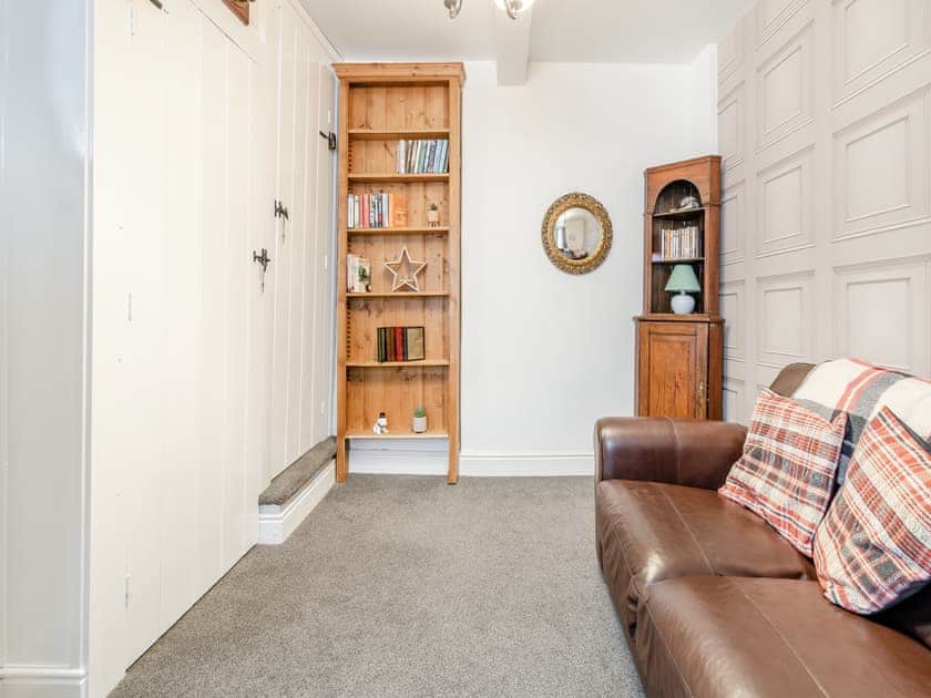 Living room | Withnail’s Hideaway - Fishermans Cottages, Whitby