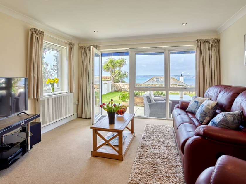 Living area | Polgew Apartment - Polgew Suites, Marazion