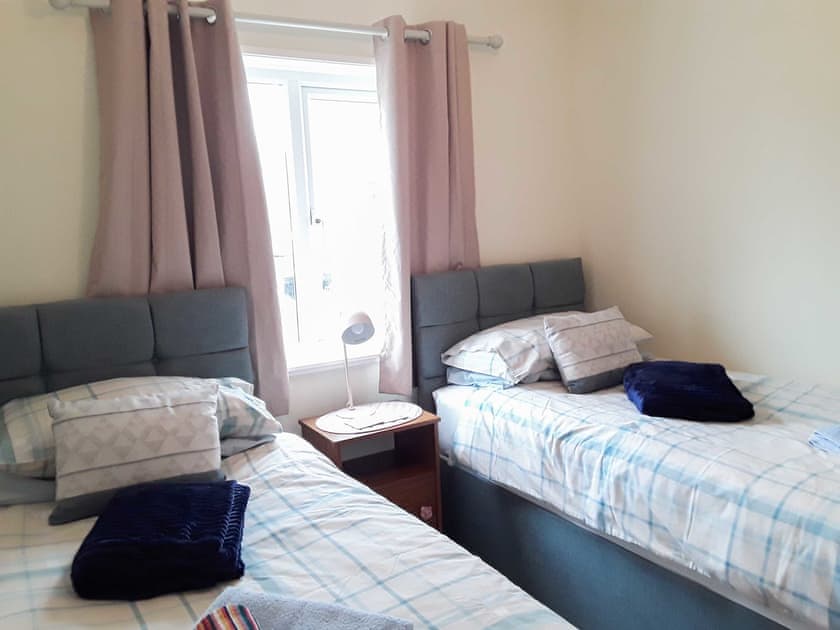 Twin bedroom | Shirley’s Cottage, Middlezoy, near Bridgwater