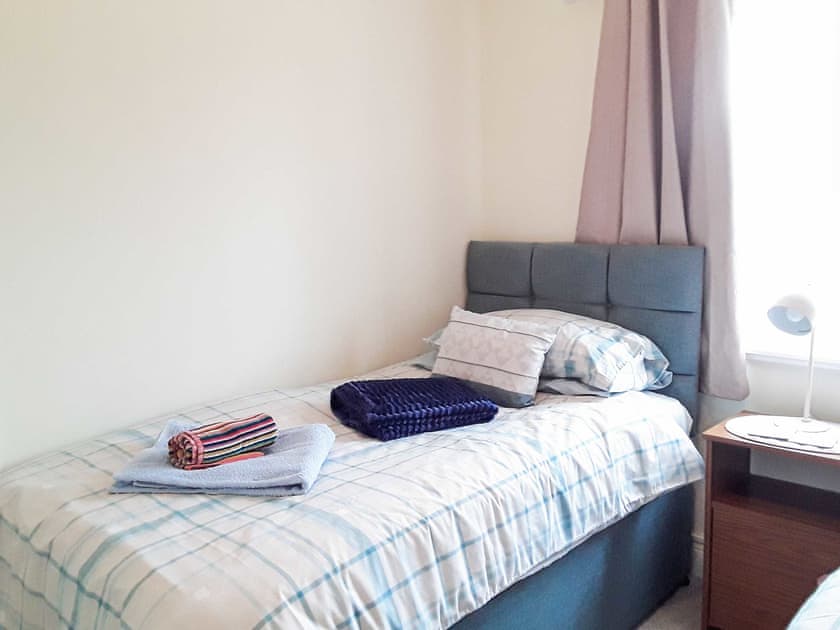Twin bedroom | Shirley’s Cottage, Middlezoy, near Bridgwater
