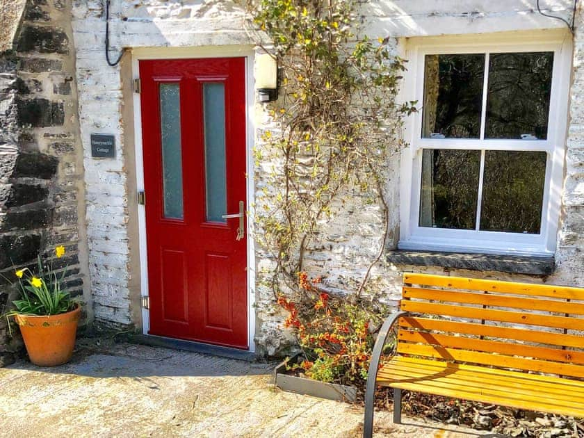 Exterior | Honeysuckle Cottage - Capel Bethesda, Aberllefenni, near Machynlleth