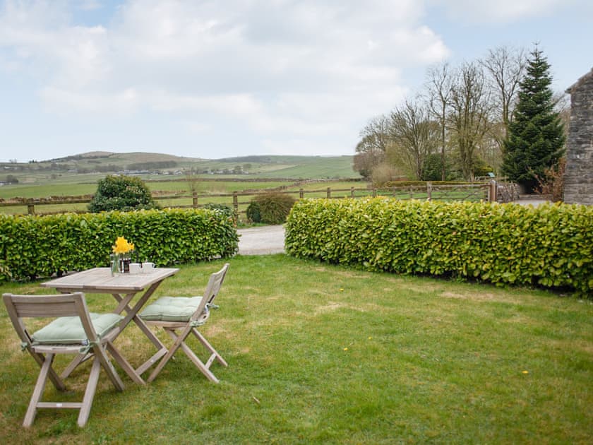 Garden | Brosterfield Cottage - Brosterfield Farm, Foolow, near Hope Valley