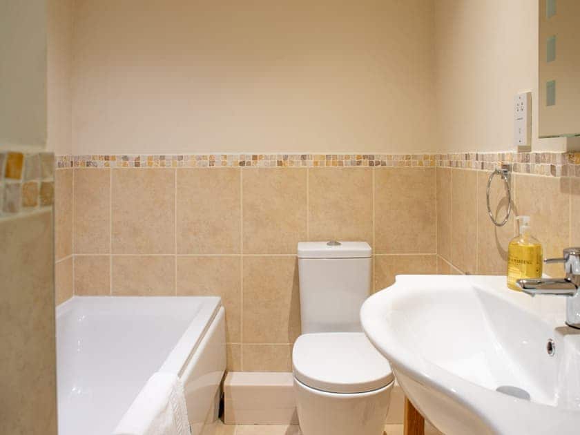 Bathroom | Brosterfield Cottage - Brosterfield Farm, Foolow, near Hope Valley