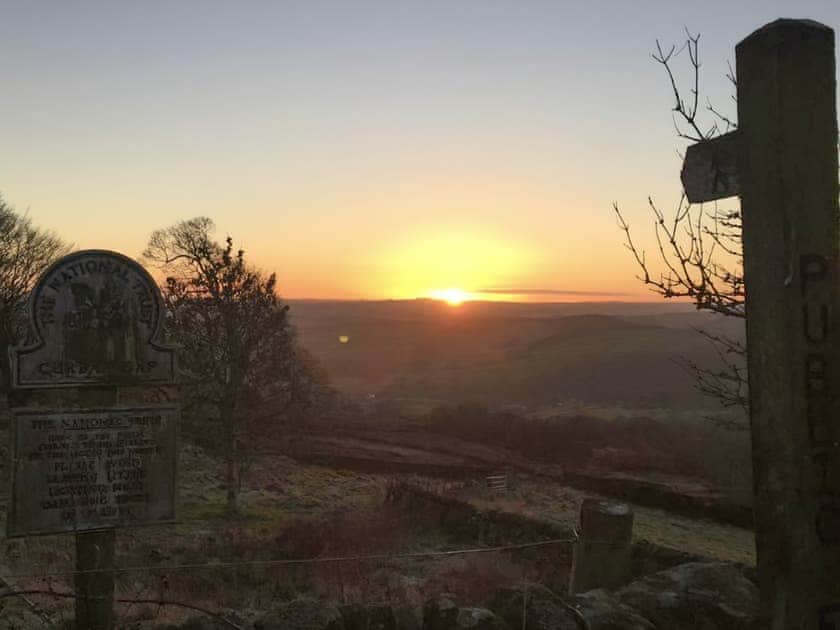 Surrounding area | Hardwick Apartment - The Beeches Apartments, Baslow, near Bakewell