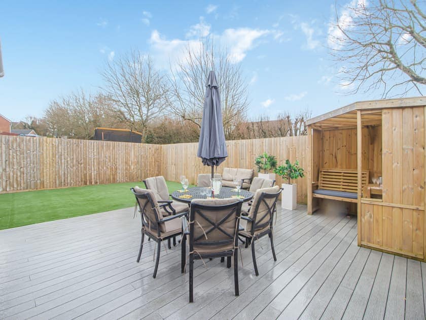 Sitting-out-area | Chestnut House, Bridgend