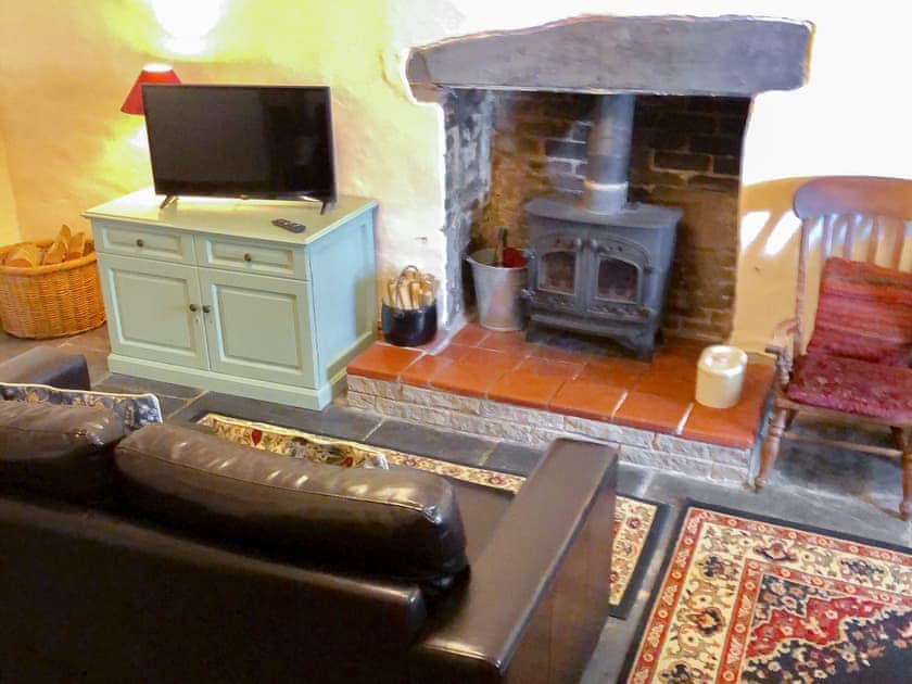 Living room | Jasmine Cottage - Capel Bethesda, Aberllefenni, near Machynlleth