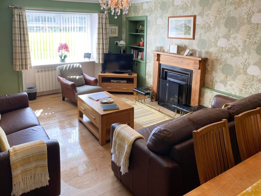 Comfortable living/dining room | Balnowlart Lodge, Ballantrae, near Girvan