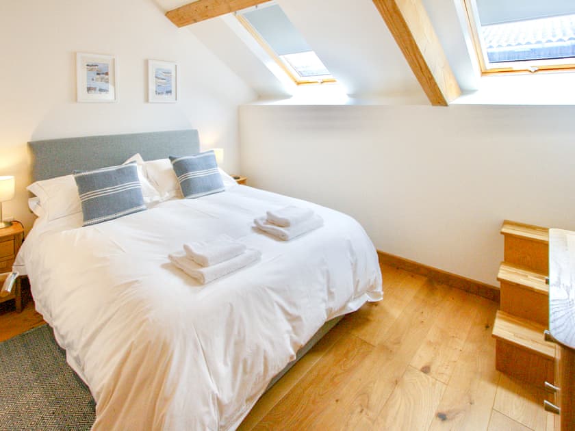 Relaxing king size bedroom | The Oak Stall - Higher Blagrove Farm Cottages, East Worlington, near South Molton