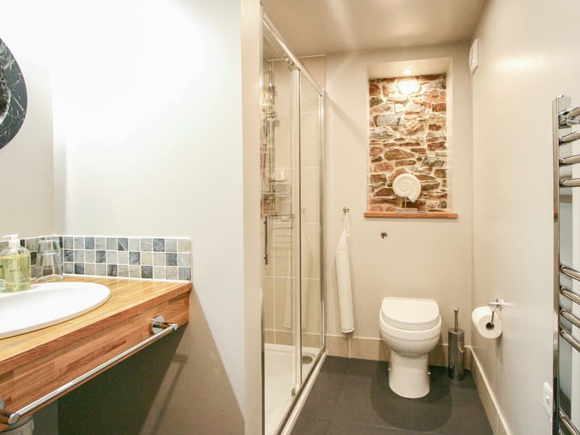 Ground Floor shower room | The Oak Stall - Higher Blagrove Farm Cottages, East Worlington, near South Molton