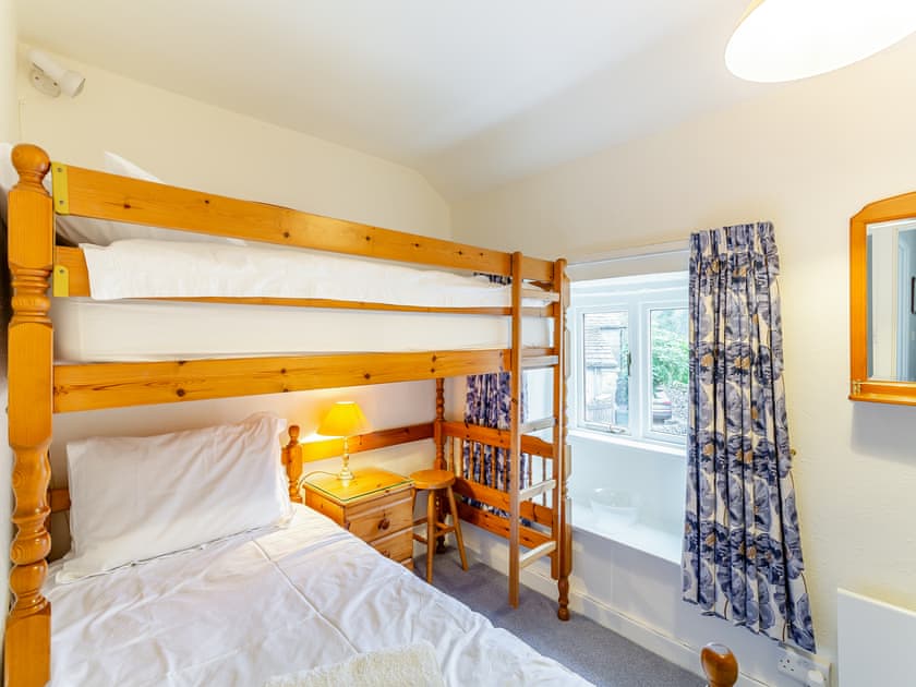 Bunk bedroom | Victoria Cottage, Kettlewell