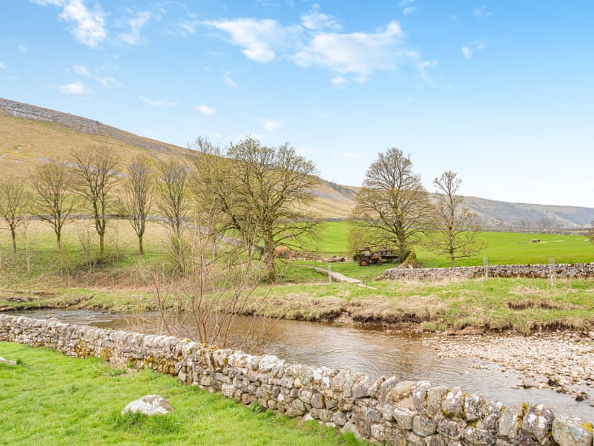 Surrounding area | Victoria Cottage, Kettlewell