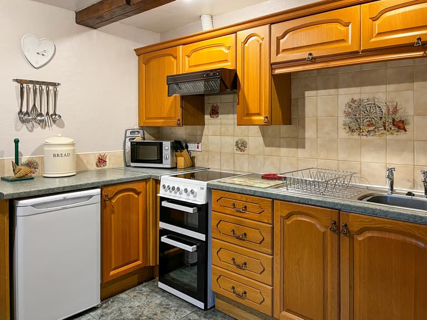 Kitchen | Monk’s Memories - Monks Retreat, Tideswell, near Buxton