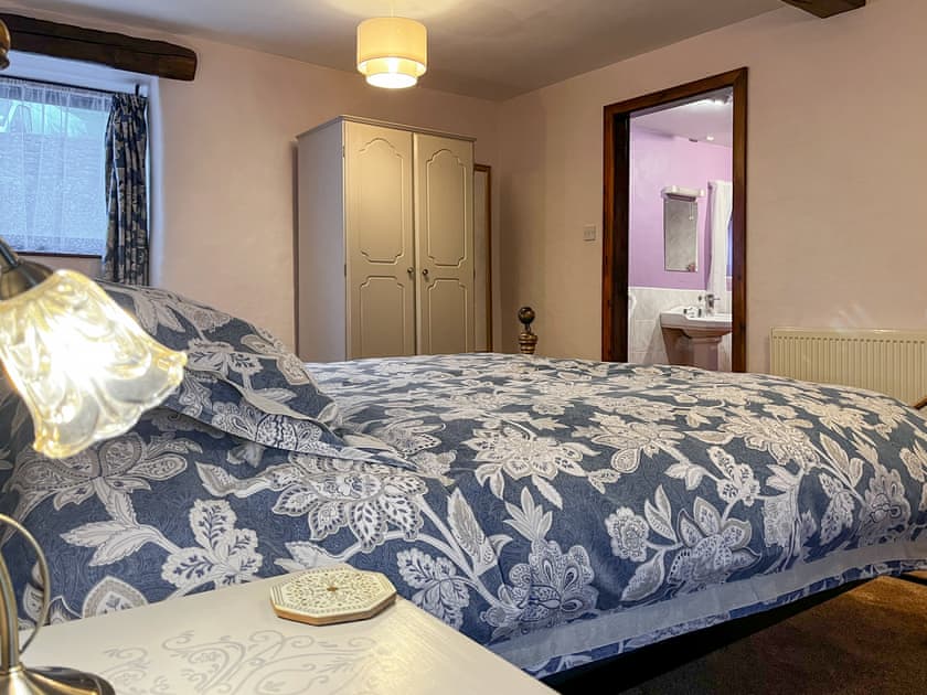 Double bedroom | Monk’s Memories - Monks Retreat, Tideswell, near Buxton
