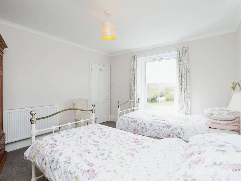 Twin bedroom | Southford Farm, Whitwell, Near Ventnor