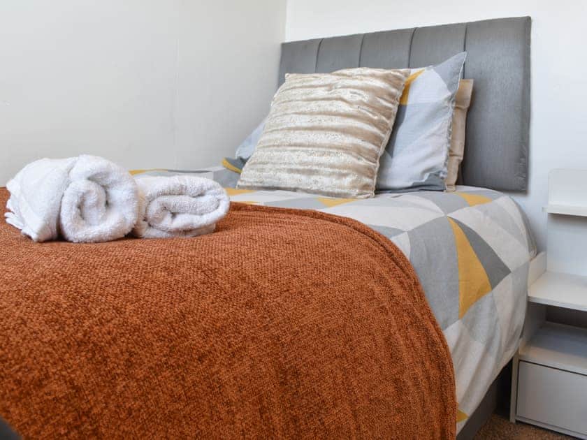 Single bedroom | Luke House, Droylsden