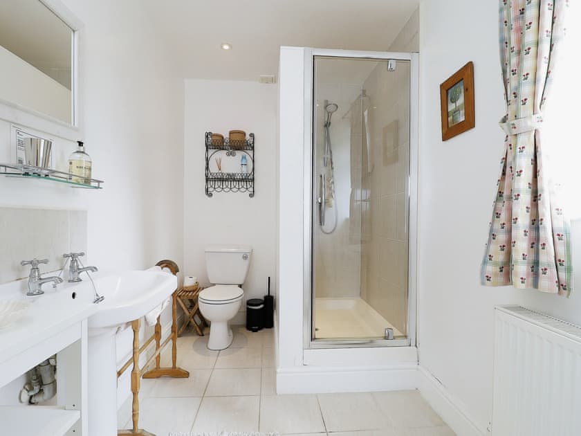 Shower room | Rofford Lodge, Yarmouth