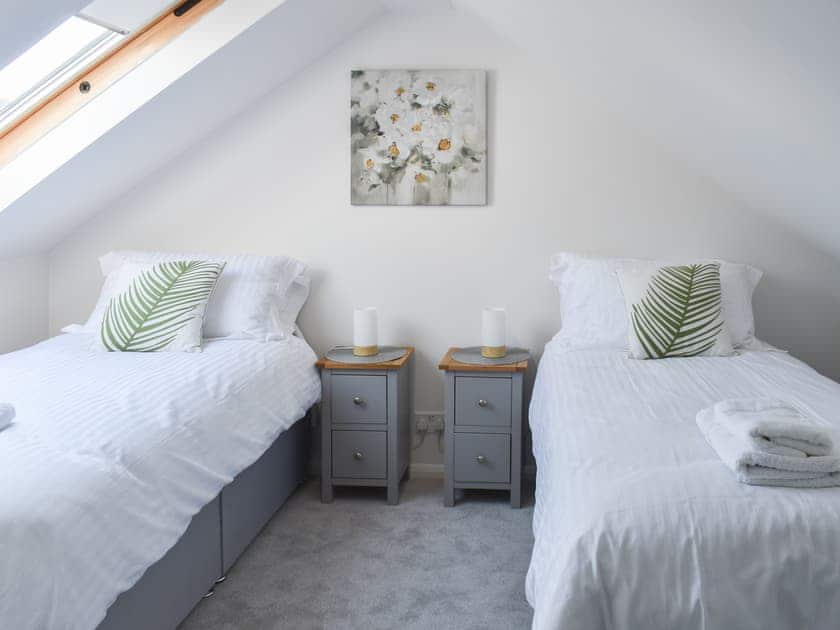 Twin bedroom 4  | Pebble Cottage, Middleton-on-Sea, near Bognor Regis