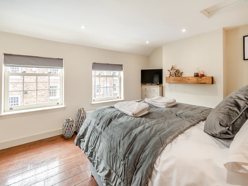 Double bedroom | Cherry Blossom Cottage, Cherry Burton, near Beverley